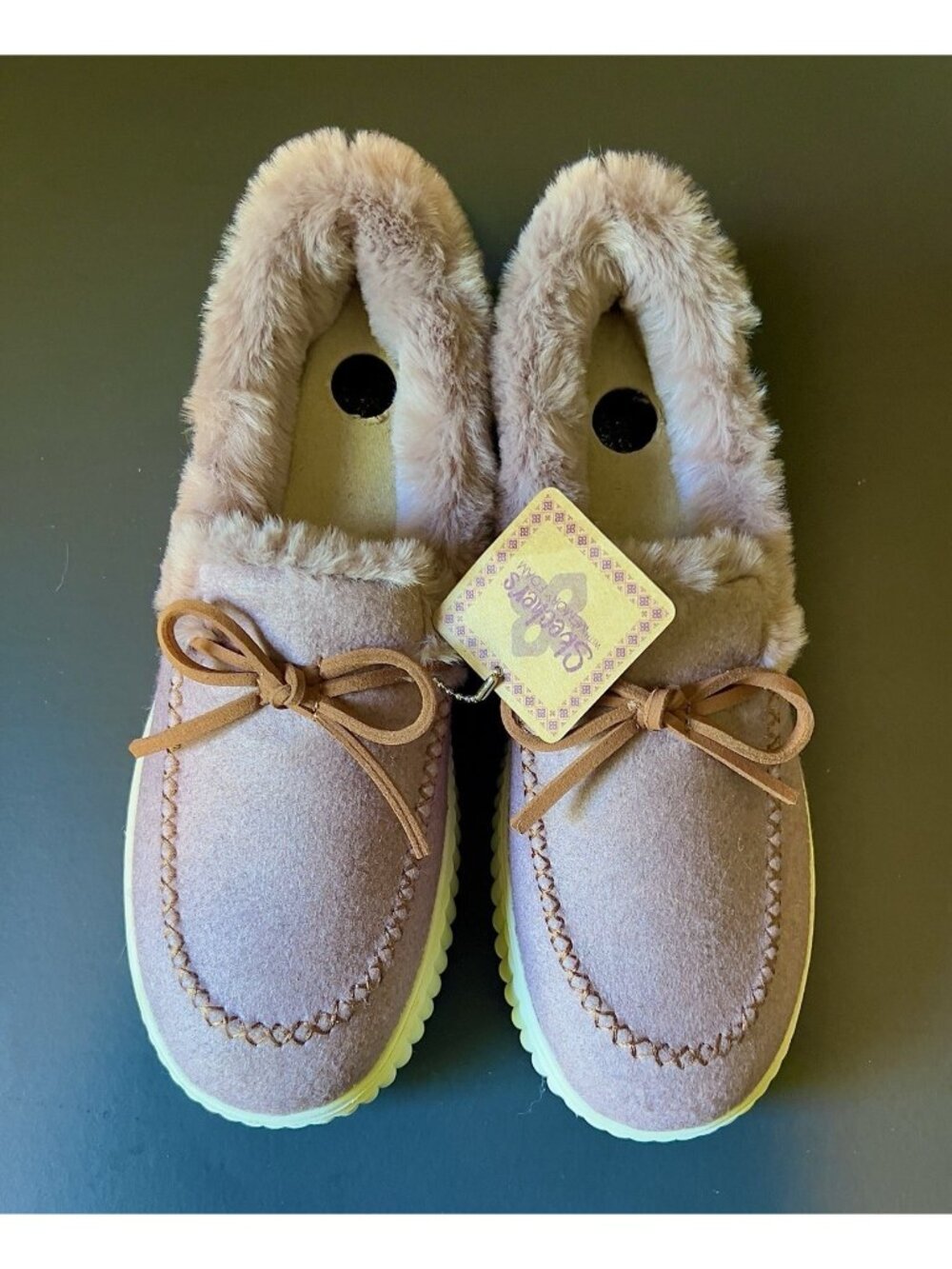 Skechers Cozy Ojai Moccasin Slippers Lavender Purple Faux Fur Women's Size 9 NEW